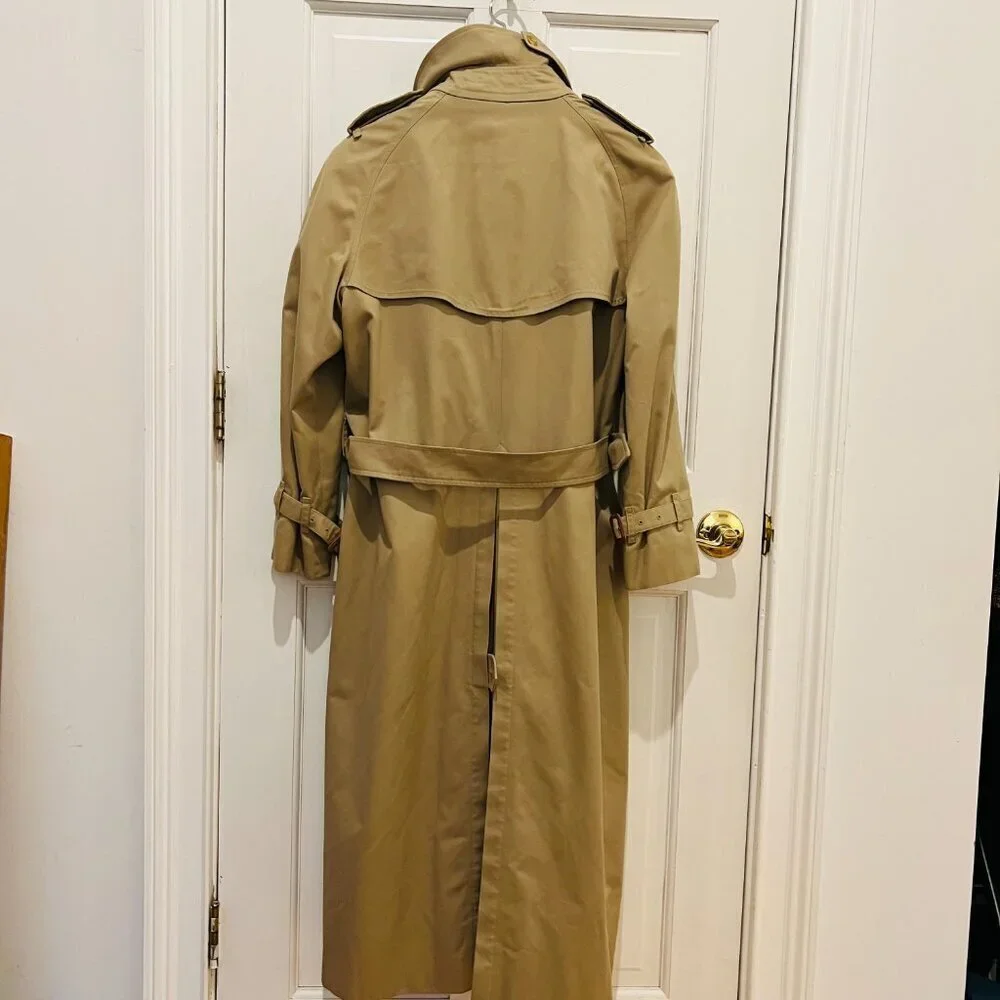 Burberry's Women Vintage Trench Coat with Removable Fur Lining Size 16 Long - Picture 9 of 16